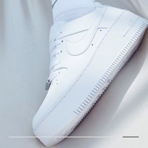 Nike Air Force 1 Sage Low